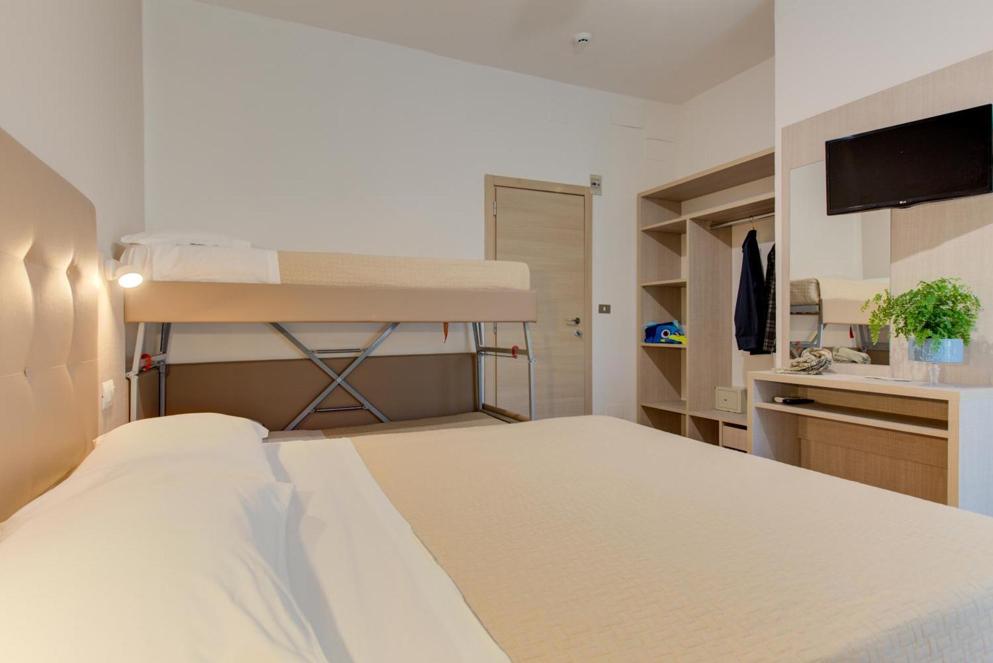 Hotel Cimarosa リッチョーネ 部屋 写真