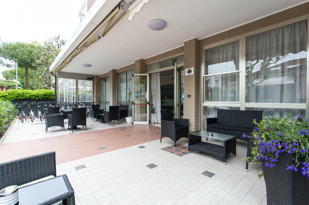 Hotel Cimarosa リッチョーネ エクステリア 写真